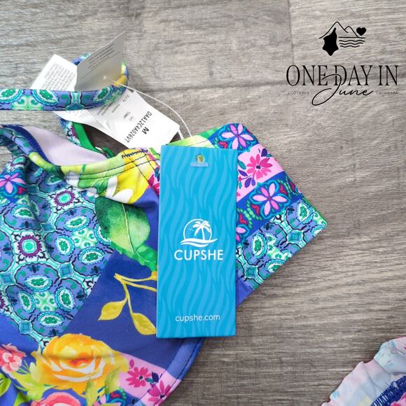 Cupshe High Waist Underwire Bikini Swimsuit Size M - Picture 4 of 7